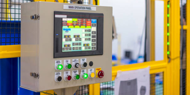 Industrial internet of things, innovative manufacturing and smart industry: human machine interface app on a digital tablet